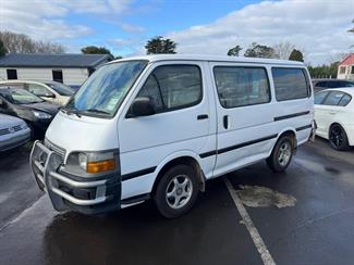 2000 Toyota HiAce